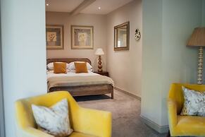 Farthings Hotel and Restaurant