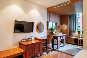 A&EM Art Hotel