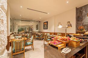 A&EM Art Hotel