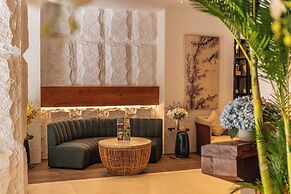 A&EM Art Hotel
