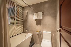A&EM Art Hotel