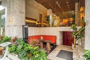 A&EM Art Hotel
