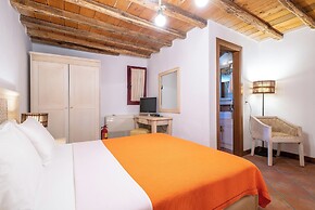 The Varos Residences Hotel