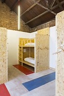 Green Rooms - Hostel
