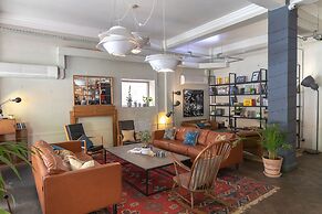 Green Rooms - Hostel
