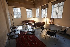 Green Rooms - Hostel