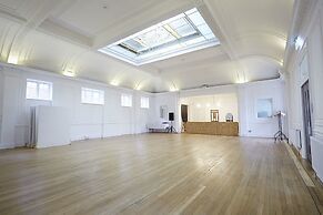 Green Rooms - Hostel