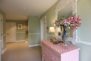 Tyndall Villa Boutique B&B