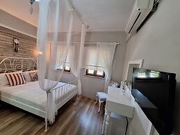 Karina Vineyard House
