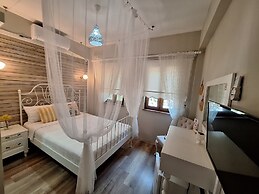 Karina Vineyard House