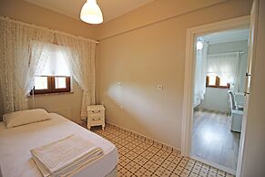 Karina Vineyard House