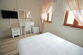 Karina Vineyard House