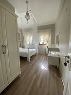 Karina Vineyard House