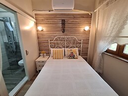 Karina Vineyard House