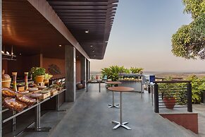 DoubleTree by Hilton Goa-Panaji