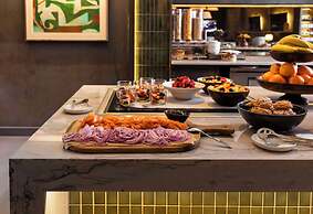 Thompson Central Park New York, by Hyatt