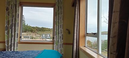 Surat Bay Lodge & Backpackers Hostel