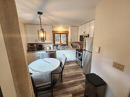 Ski in & out Spruce Glen Townhomes on Great Eastern Trail