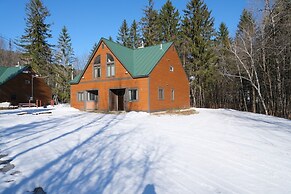 Ski in & out Spruce Glen Townhomes on Great Eastern Trail