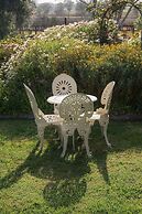 Azalea Cedar-Rose Villa