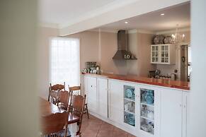 Azalea Cedar-Rose Villa