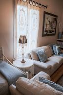 Azalea Cedar-Rose Villa