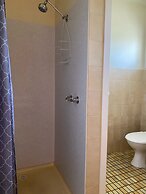 Lakeside Motel Waterfront