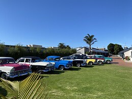 Lakeside Motel Waterfront