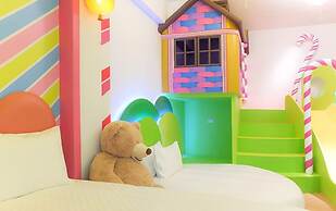 Tong's Story Paternity B&B