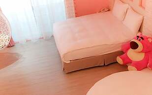 Tong's Story Paternity B&B