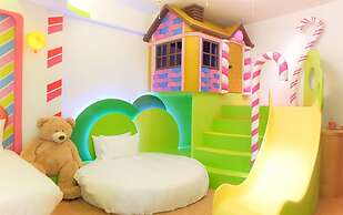 Tong's Story Paternity B&B