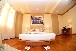 Vegas Hotel - Nay Pyi Taw