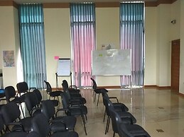 Vegas Hotel - Nay Pyi Taw