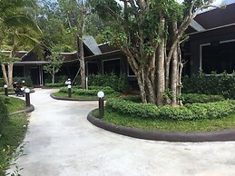 Pinthong Aonang Villa
