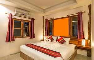 Pinthong Aonang Villa