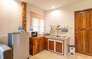 Pinthong Aonang Villa