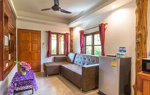 Pinthong Aonang Villa