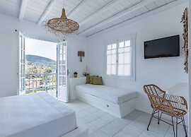 Evlalia Studios & Villas