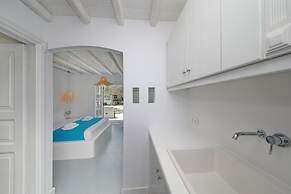 Evlalia Studios & Villas