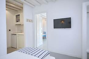 Evlalia Studios & Villas