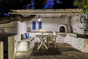 Evlalia Studios & Villas