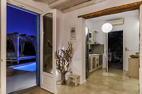 Evlalia Studios & Villas