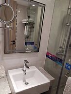 Kaiserdom Hotel Airport Branch