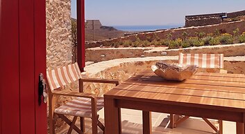 Themonies Luxury Suites