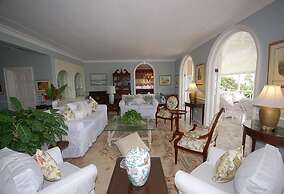 Stoneaway, 6BR by Jamaican Treasures