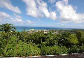 Stoneaway, 6BR by Jamaican Treasures