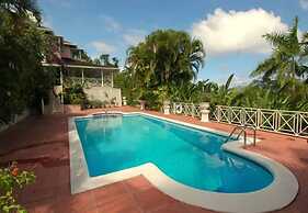 Stoneaway, 6BR by Jamaican Treasures
