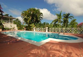 Stoneaway, 6BR by Jamaican Treasures