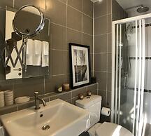 Stay in Style Doi Suthep View with Oasis