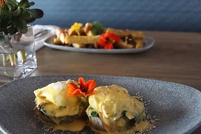 Sky Villa Boutique Hotel by Raw Africa Collection